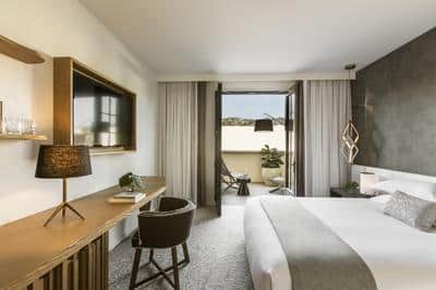 1 King Premium Furnished Terrace