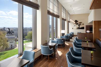 Club Lounge