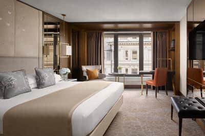 1 King Classic Mayfair Floor