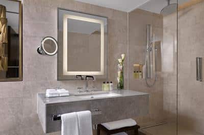 1 Bedroom Suite Mayfair Floor