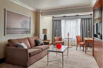 1-Bedroom Suite