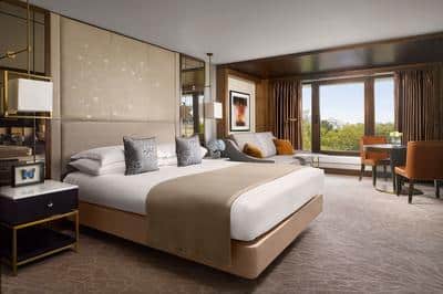 1 King Junior Suite Mayfair Floor
