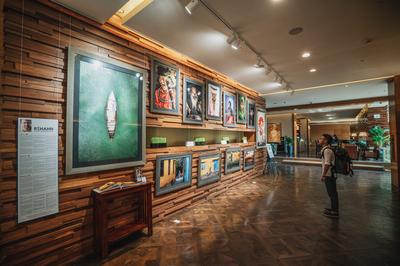Lobby - Rehahn Studio Corner