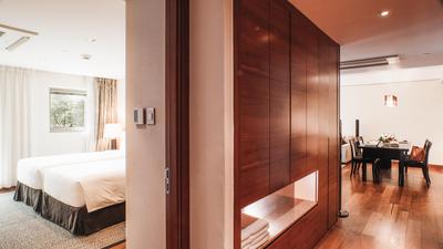 Three-Bedroom Apartment River View