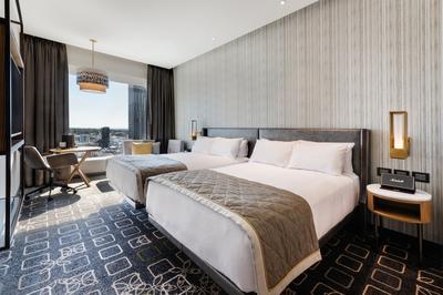 2 Double Beds City View With Lounge Access