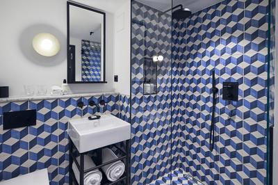 1 King Bed Premium - 25 sqm