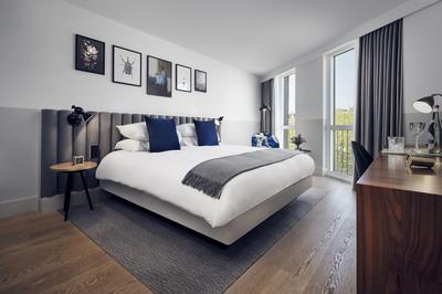 1 King Bed Premium - 25 sqm