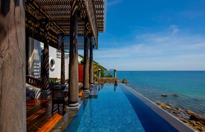2 Bedroom Seaside Villa On The Rocks