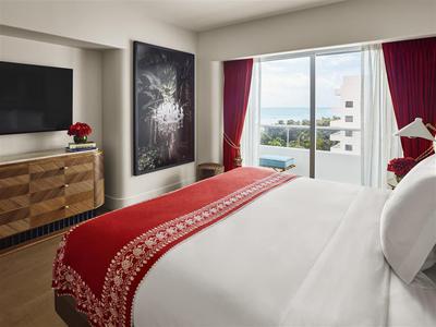 Partial Ocean View Queen/Queen Junior Suite