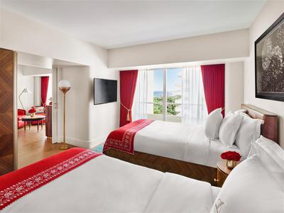Partial Ocean View Queen/Queen Junior Suite