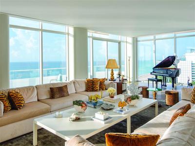 Penthouse Suite