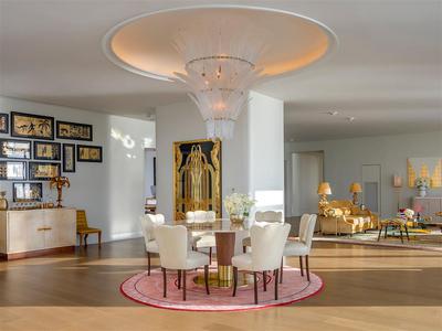 Penthouse Suite