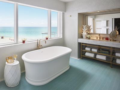 Premier Oceanfront Corner Suite