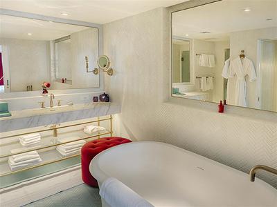 Partial Ocean View Suite