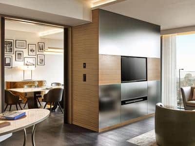 Fairmont Quasar Suite
