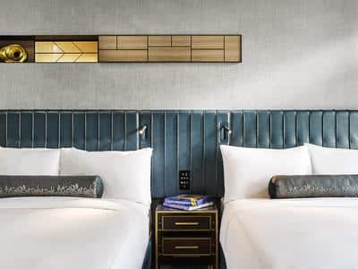 Fairmont Gold Room - 2 Queens