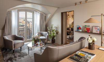 The Eiffel Penthouse with 360° Roof Terrace