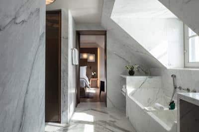The Eiffel Penthouse with 360° Roof Terrace