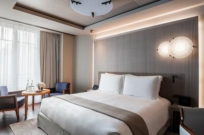 Courtyard Room