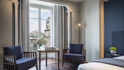 Eiffel Deluxe Room with Balcony
