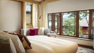 Guest room
