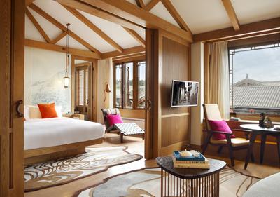 Guest room