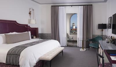 Sestina Guestroom