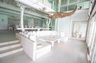 4 Bedroom Water Retreat with Slide