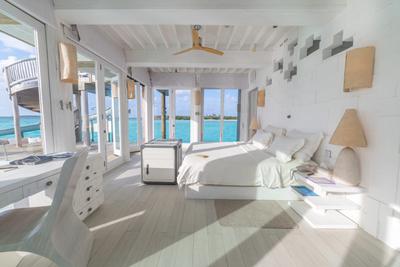 3 Bedroom Water Retreat with Slide