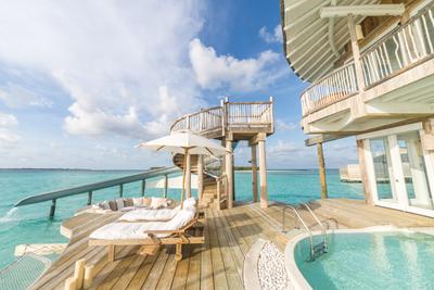 3 Bedroom Water Retreat with Slide