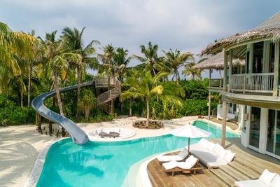 4 Bedroom Island Reserve with Slide