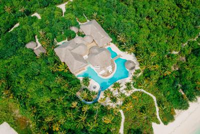 4 Bedroom Island Reserve with Slide