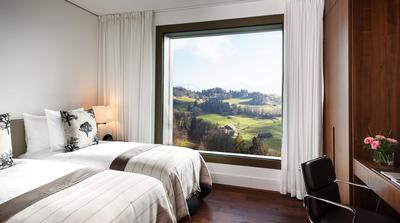 Lake View Family Suite