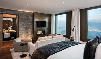 Penthouse Suite