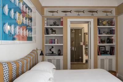 Comfort Suite - with Private Courtyard