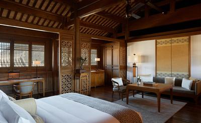Courtyard Suite