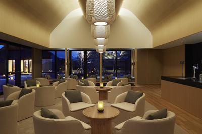 Bar and Lounge