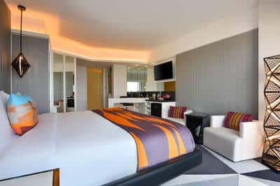Spectacular Guest Room
