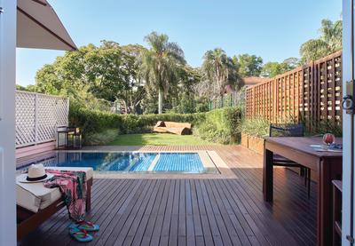 Junior Pool Suite