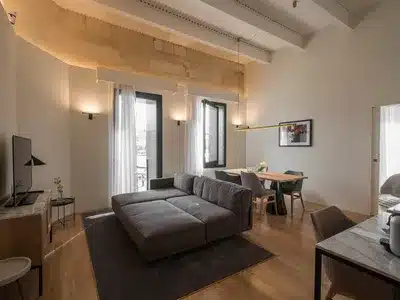 Corner Suite with Harbour View