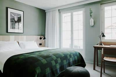 Deluxe Room - South