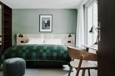 Deluxe Room - South