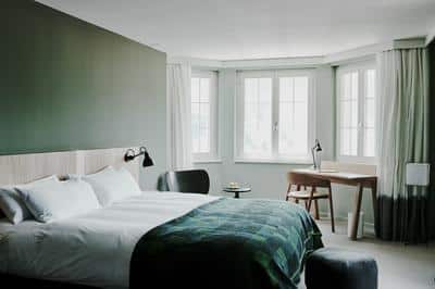 Deluxe Room - South