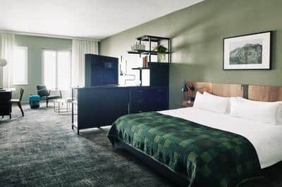 Junior Suite - South