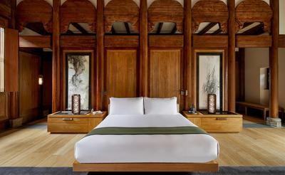 Five-Bedroom Antique Villa