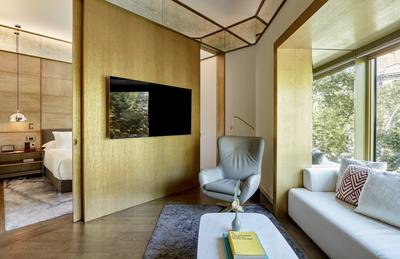 2-Bedroom Almanac Suite