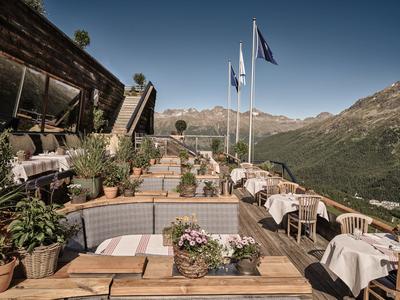 Paradiso Mountain Club & Restaurant