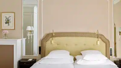 Deluxe Double Room Lake View