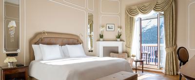 Signature Lake Double Room with Balcony