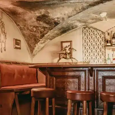 Polo Bar
